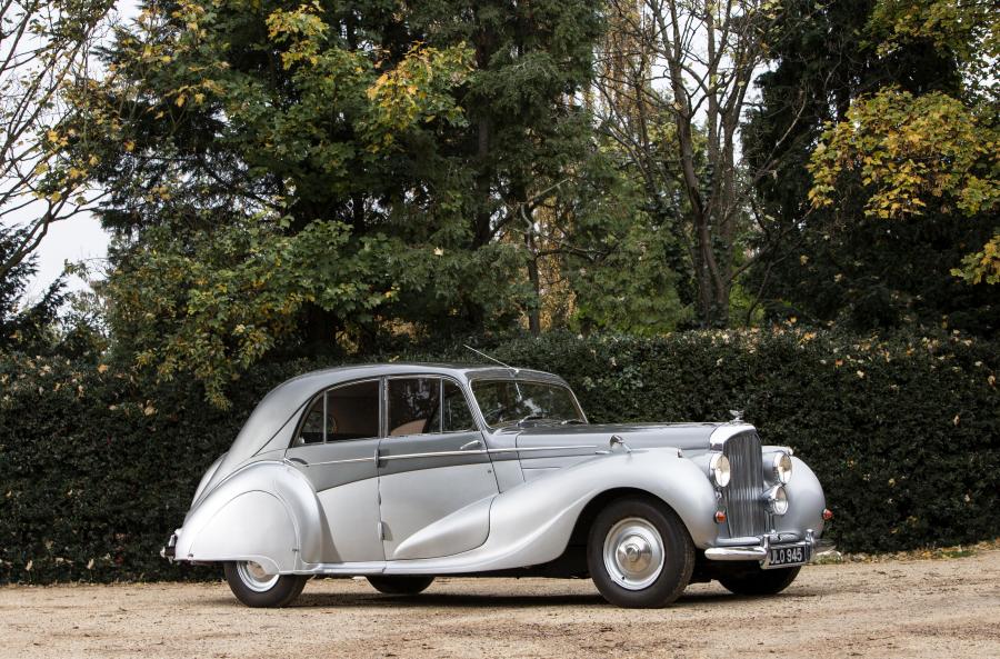  Bentley Mark VI Saloon by Vanden Plas 1946 года  (фото 6 из 6)